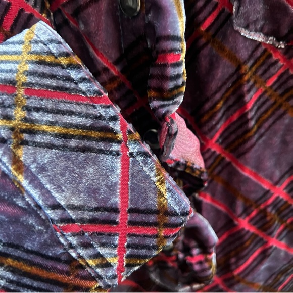 Sundance Ruffle velvet button down S - Picture 5 of 8